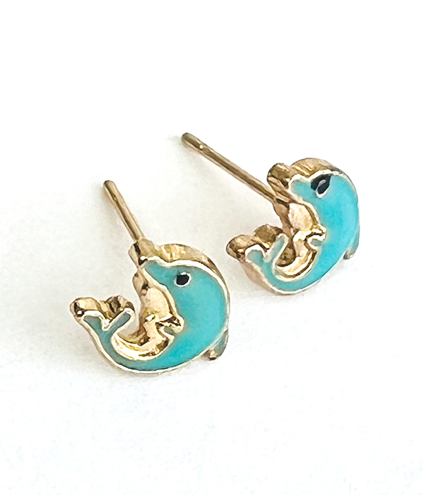 Summer theme epoxy earring - dolphin