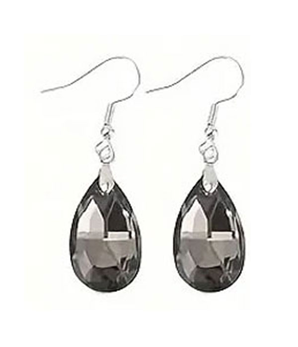 Facet stone teardrop earring