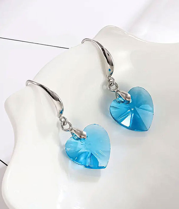 Facet stone heart earring