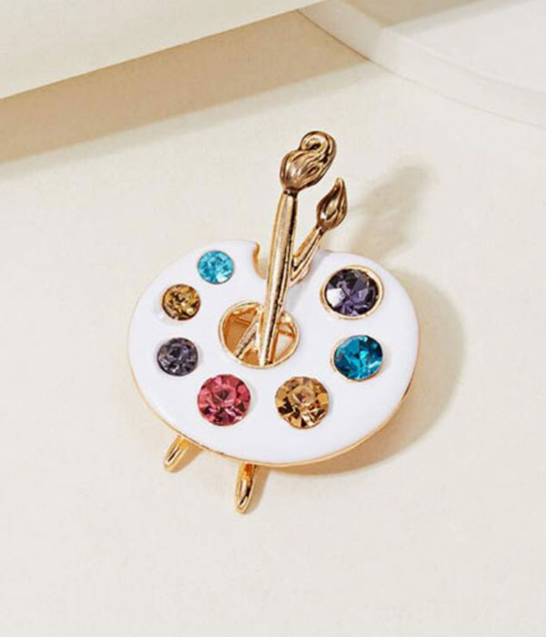 Painting theme palettee and bruch brooch