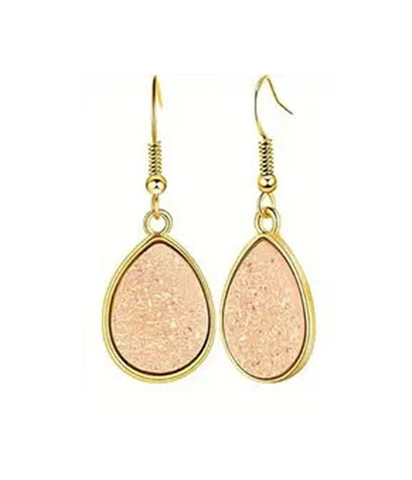 Teardrop druzy earring