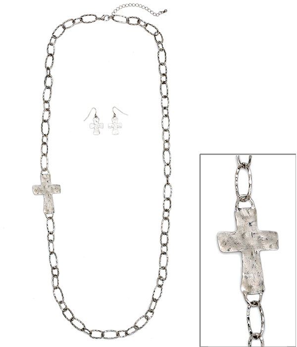 Handcraft cross and link chain long necklace