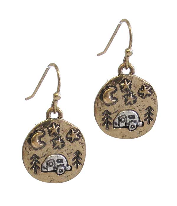 Happy camper theme disc earring