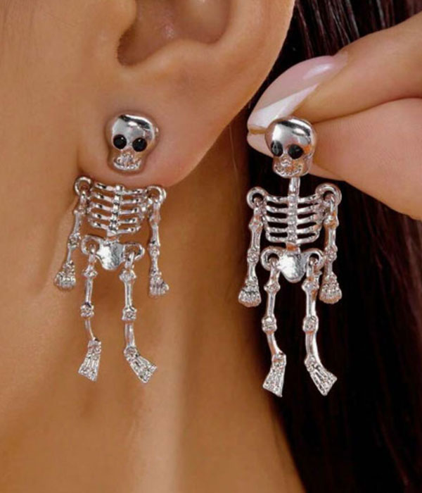 Halloween theme skeleton earring