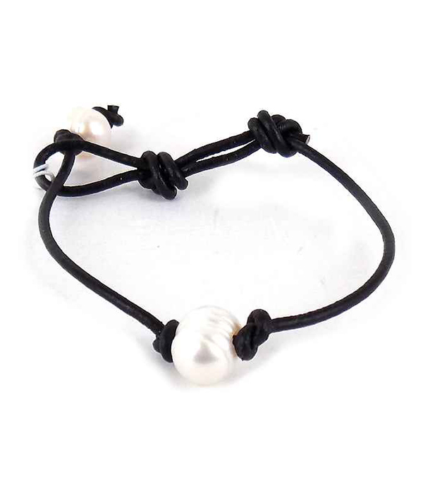 Freshwater pearl cord bracelet