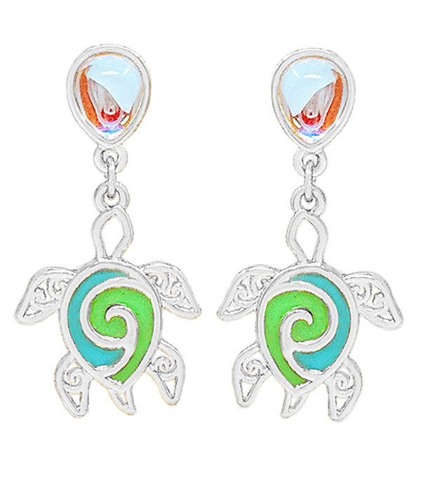 Sealife theme moonstone earring - turtle