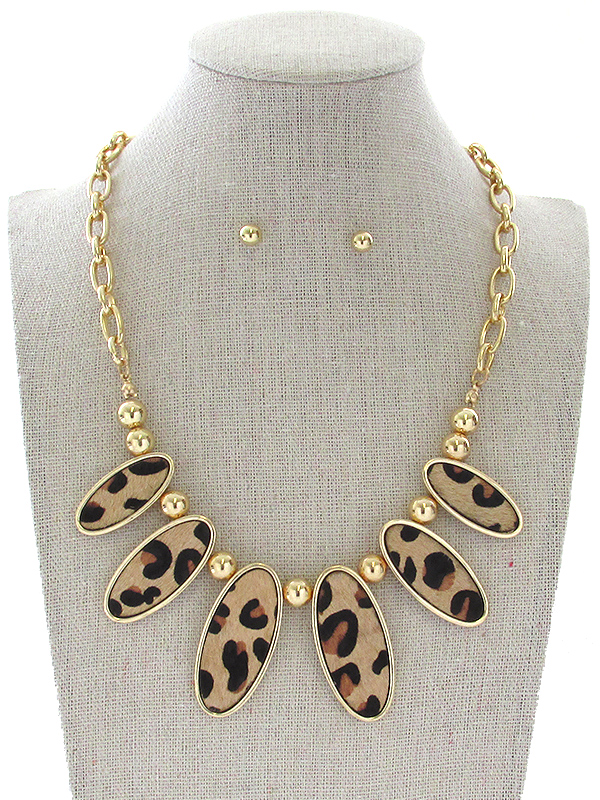 Animal print oval leather charm link chain necklace set - leopard
