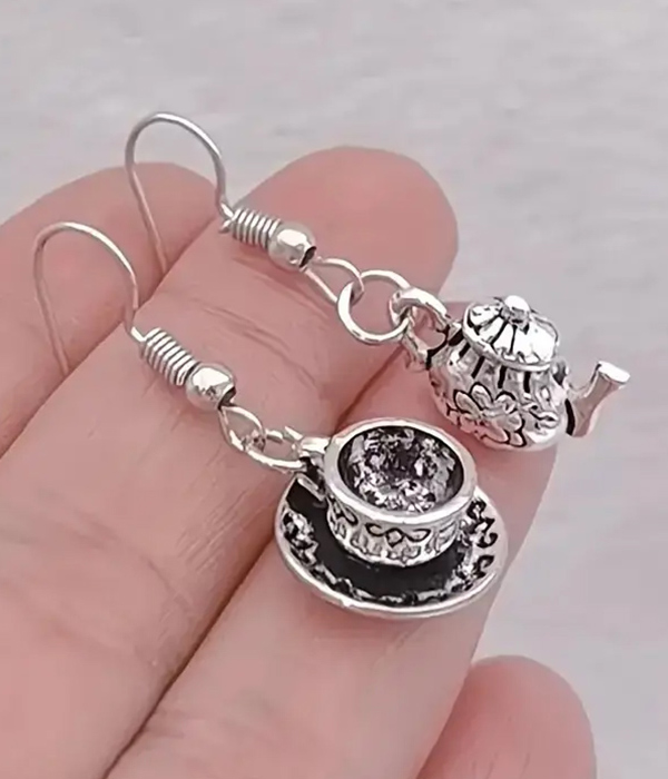 Vintage teapot and cup earring