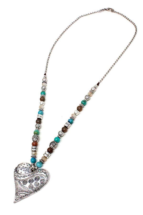 Vintage metal heart pendant and semi precious stone bead necklace