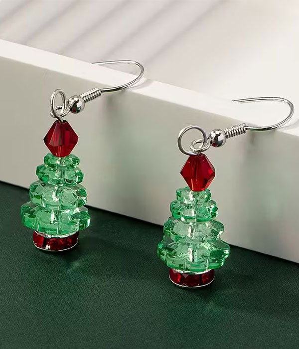 Christmas theme earring - tree