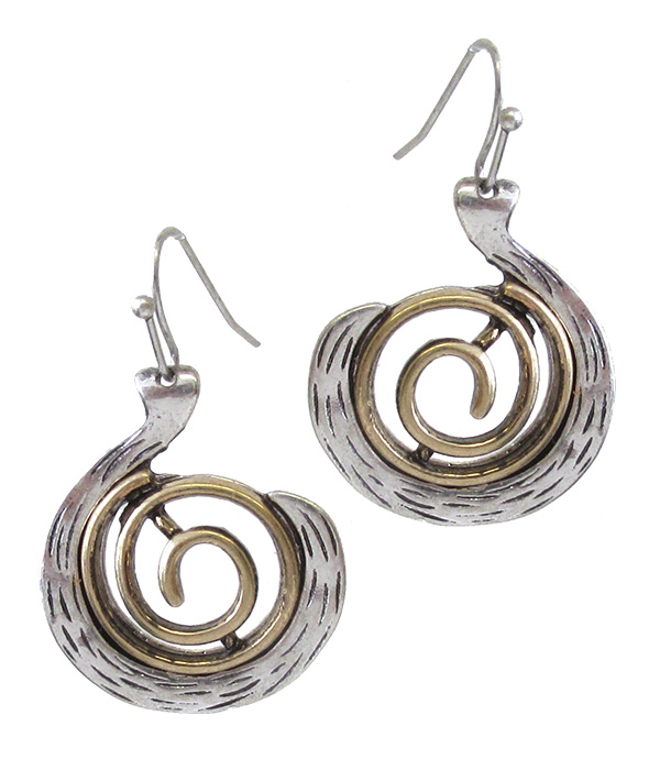 Metal swirl earring