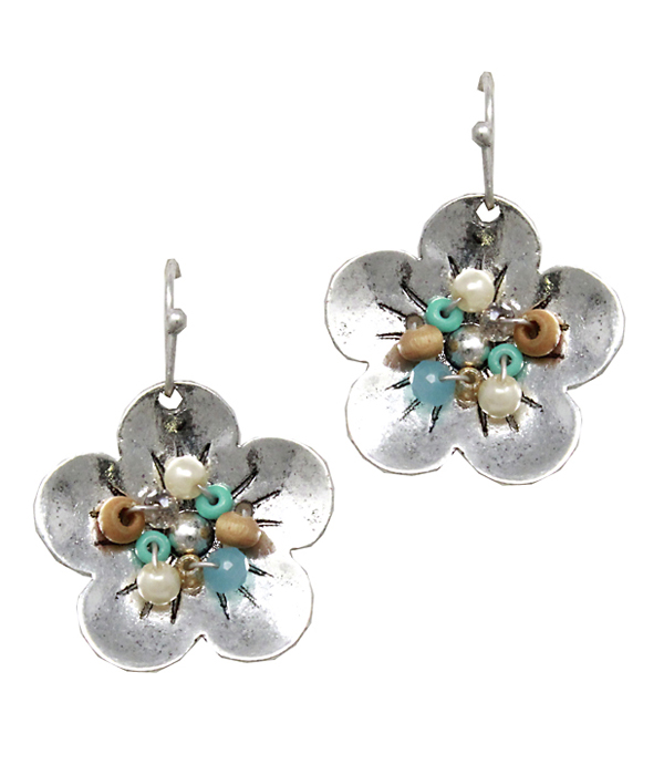 Metal flower earring