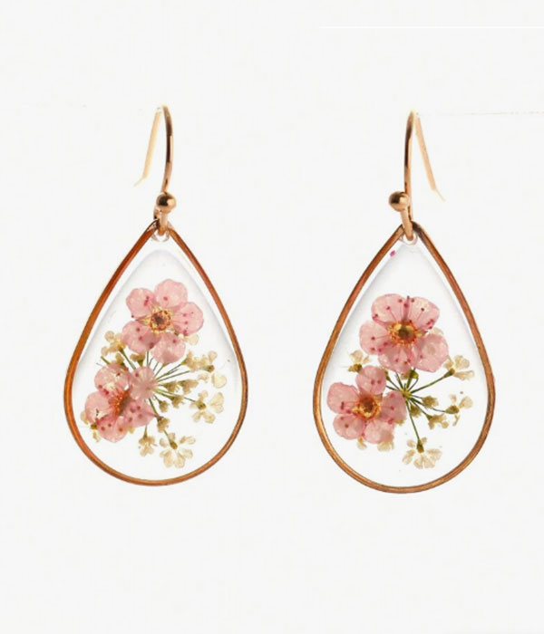 Dried flower teardrop earring