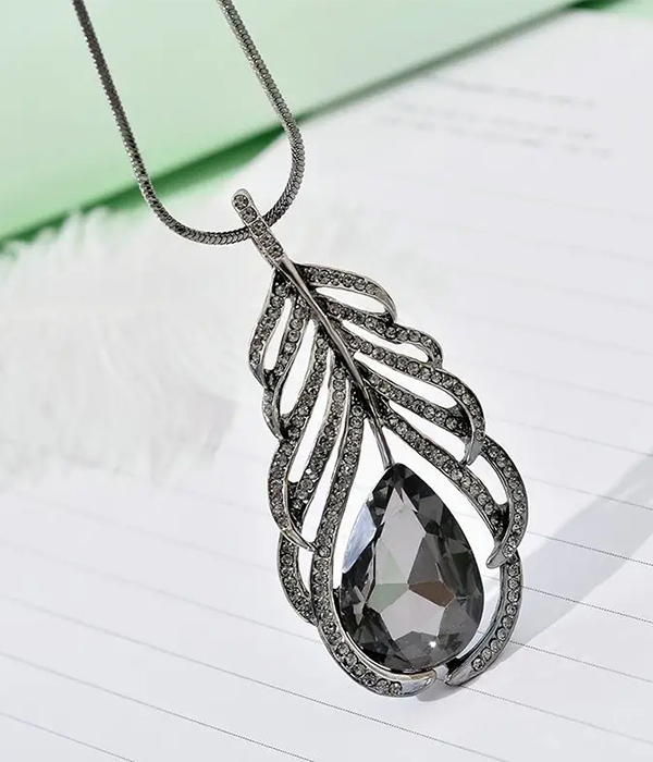 Teardrop facet stone feather pendant necklace