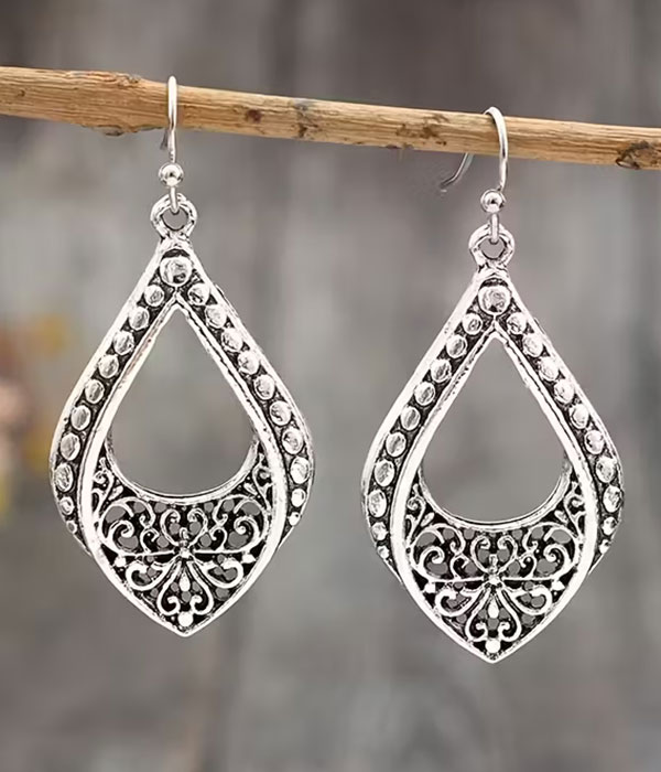 Vintage filigree teardrop earring