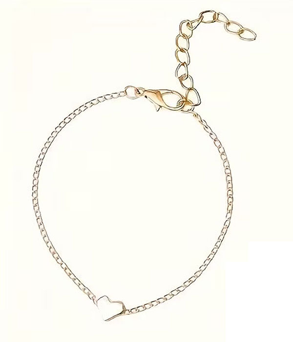 Minimalist heart chain bracelet