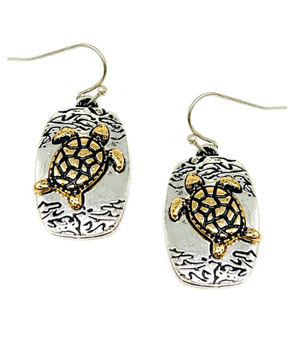 Sealife theme turtle earrimg