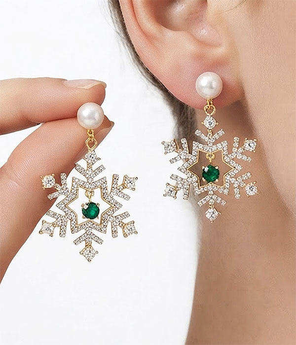 Christmas theme earring - snowflake