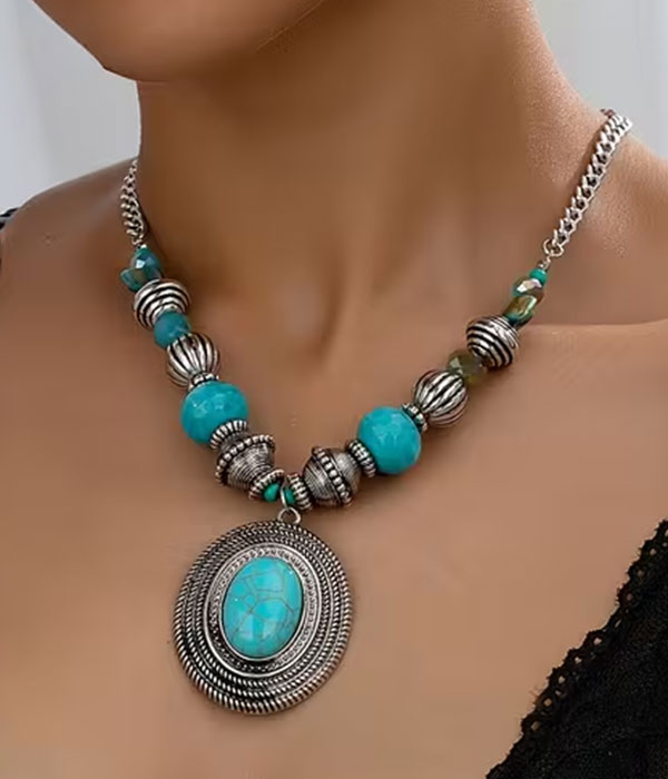 Ethnic turquoise necklace