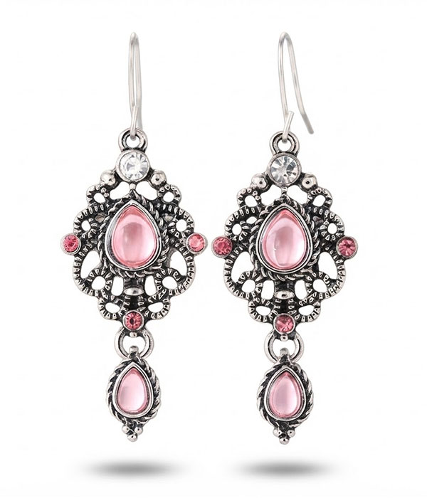 Retro metal filigree earring
