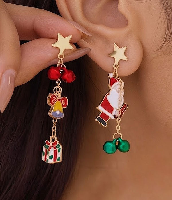 Christmas theme earring - santa bell