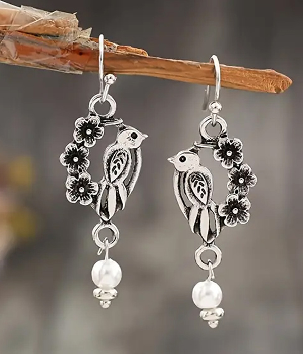 Retro bird earring