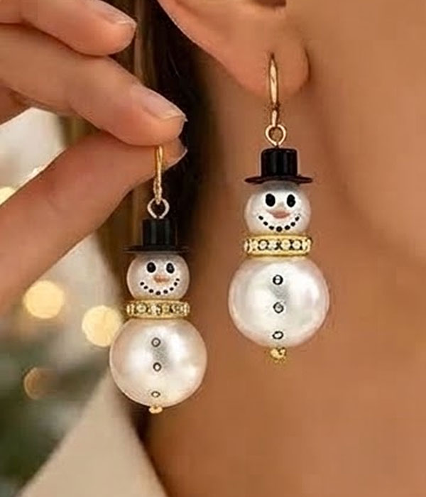 Christmas snowman earring