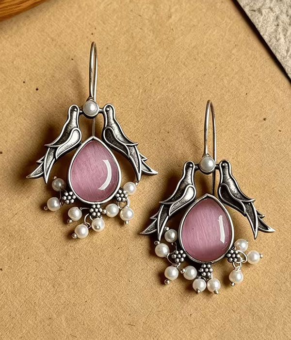 Vintage bird stone dangle earring