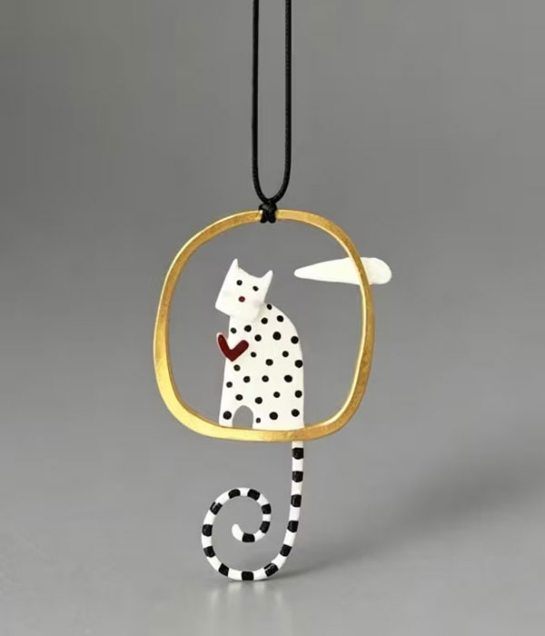 Polka dot cat necklace
