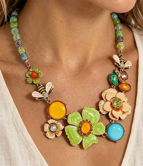 Epoxy garden theme statement necklace - flower bee