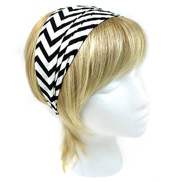 Chevron pattern stretch headband