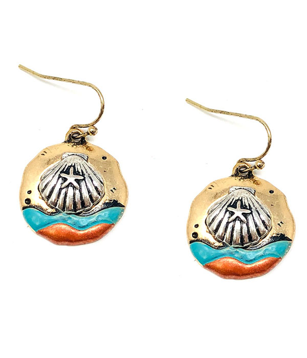 PATINA AND BURNISH  TRI TONE RETRO VINTAGE EARRING - SHELL