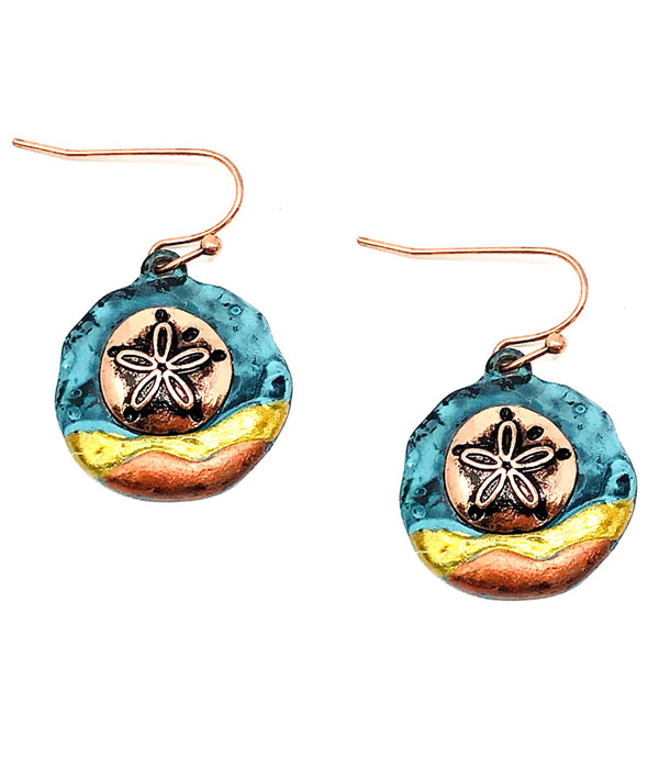 Patina and burnish  tri tone retro vintage earring - sand dollar