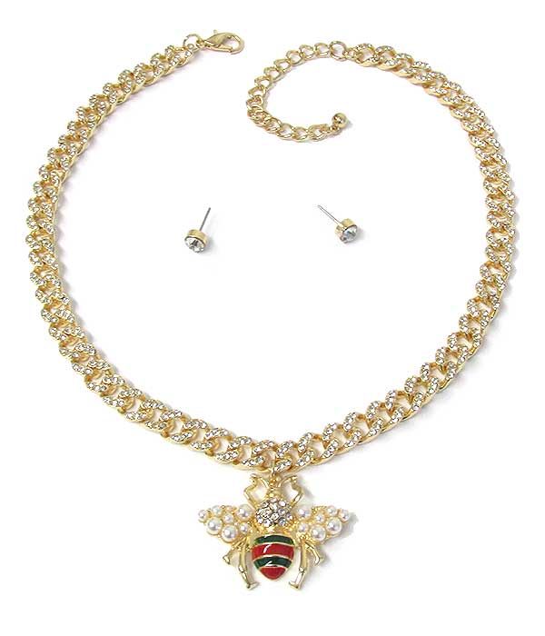 CRYSTAL AND PEARL BEE PENDANT NECKLACE SET
