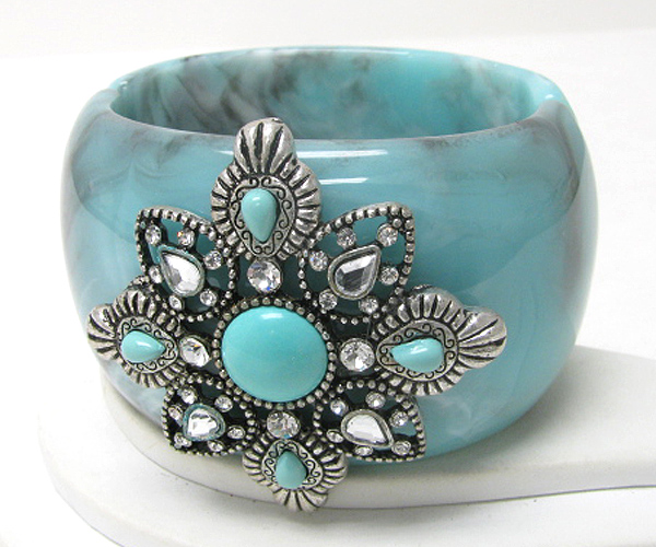 Natural stone and crystal deco flower top bangle