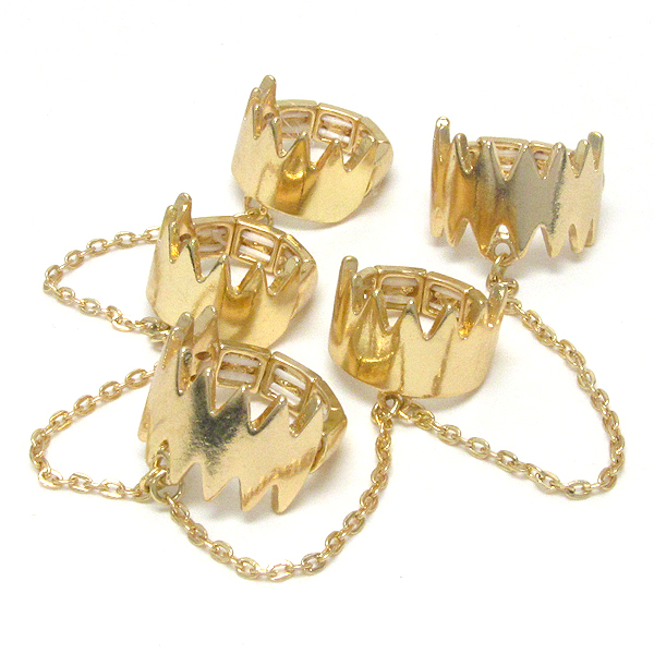 Metal spike five finger link stretch ring set