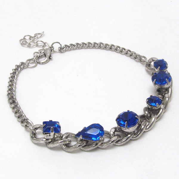 Crystal accent on chain bracelet