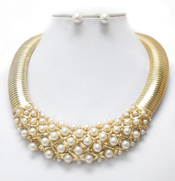 Luxury line multi pearl deco and thick snake chain half chocker necklace earring set