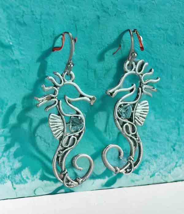 Sealife theme wire art seahorse earring