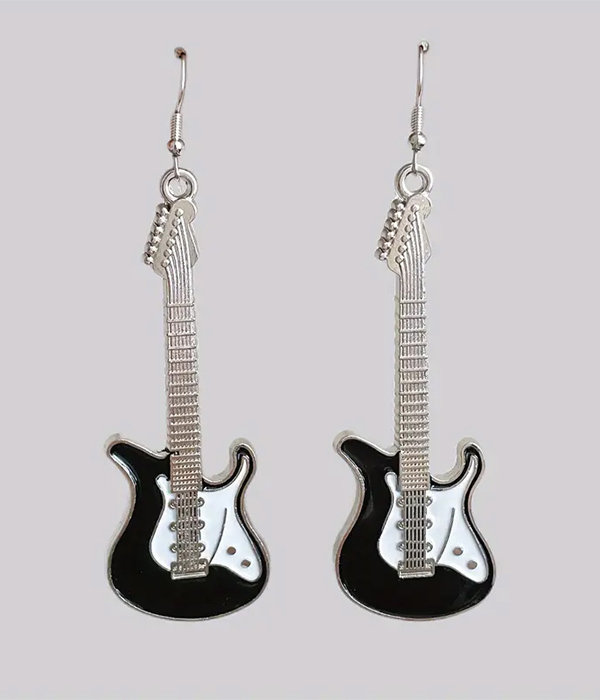 Guitar earring