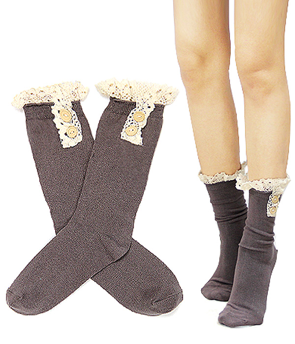Vintage lace and button accent cotton socks