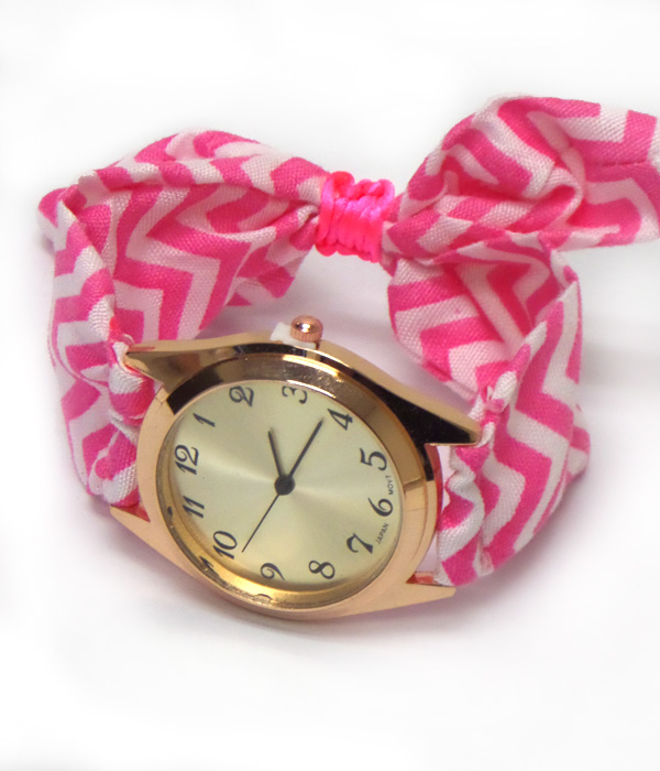 Chevron pattern scarf pull and tie fashion watch