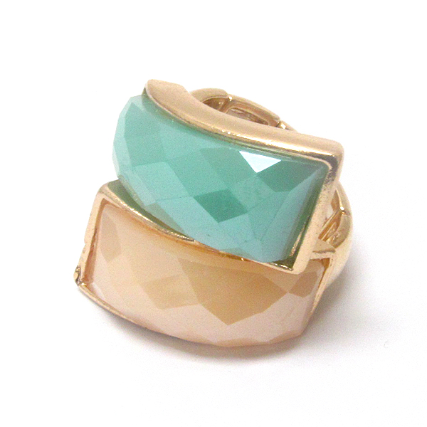 Double facet stone stretch cocktail ring