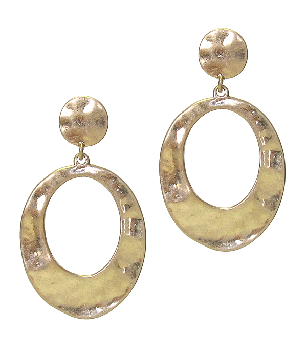 Hammered metal oval earring