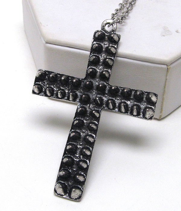 METAL SCRACH CROSS WITH MULTI SPIKE LONG CHAIN NECKLACE EARRING SET