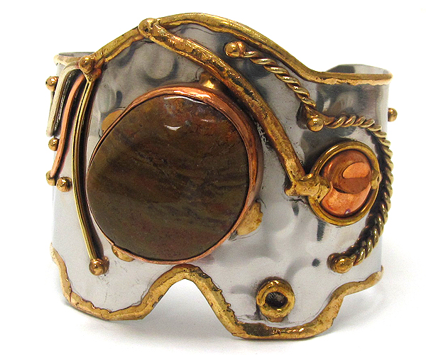 Handmade metal art bangle
