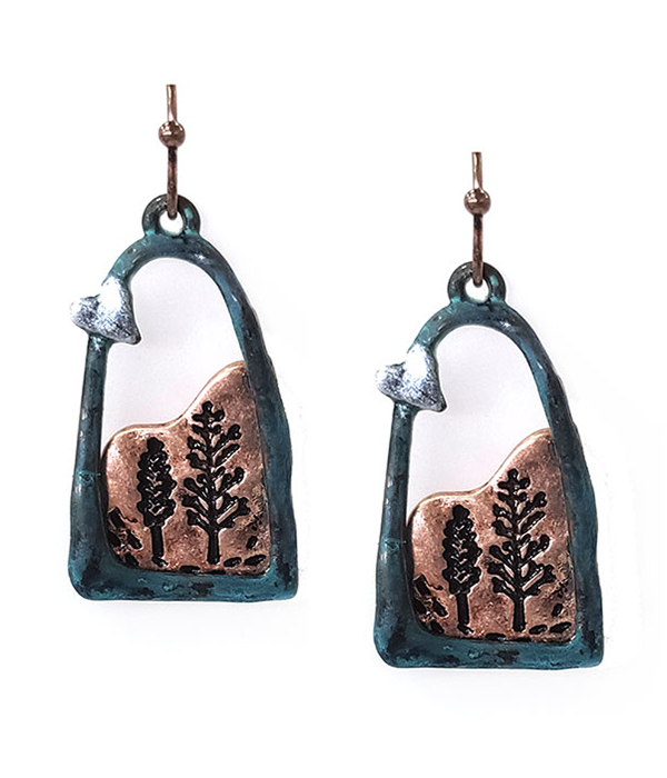 Vintage metal landscape earring - tree