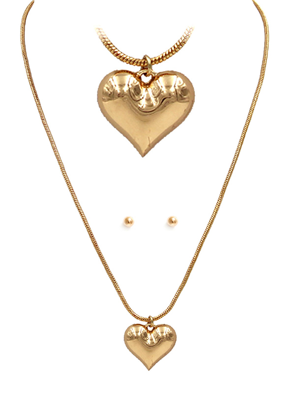 Puffy heart pendant necklace set