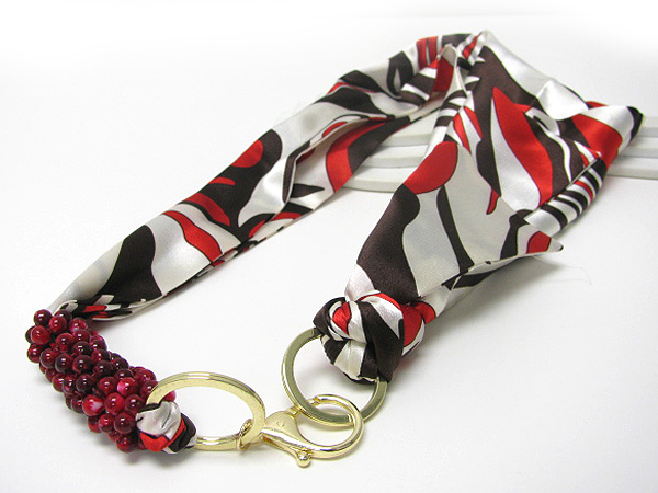 Beads cluster scarf necklace