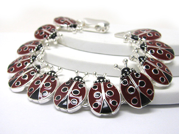 Metal epoxy ladybug link magnetic clasp bracelet